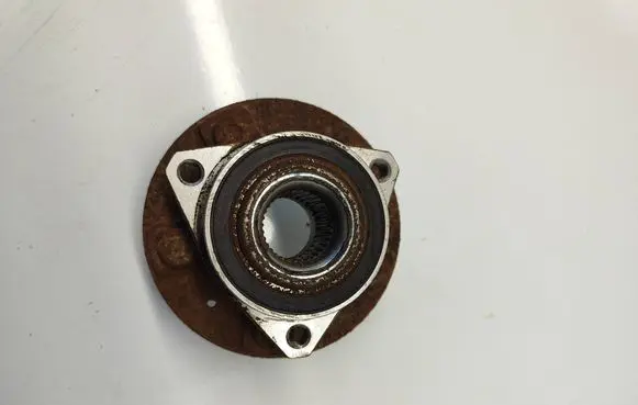 Chevrolet Camaro Rear wheel hub 13512894 810889378 133190812682