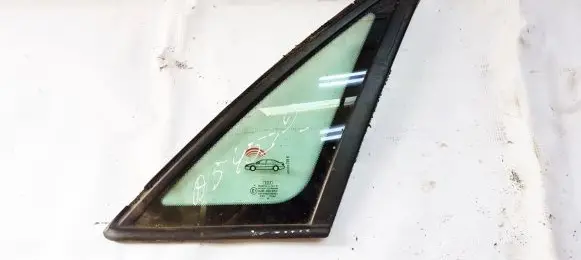 Audi A4 S4 B5 8D Rear side window