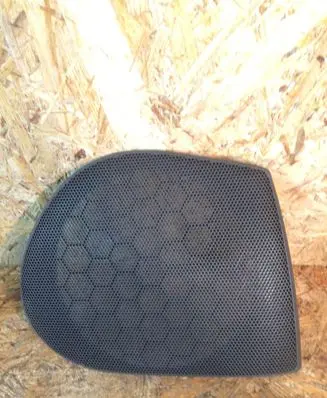 Side speaker trim/cover