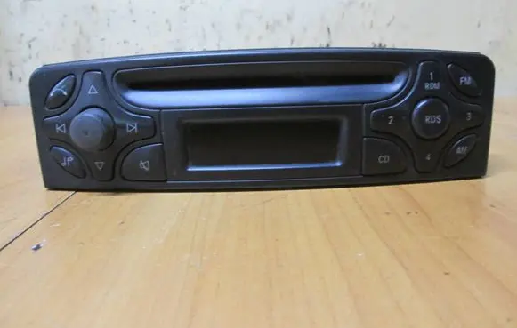 Mercedes-Benz C W203 Radio/CD/DVD/GPS head unit A2038202286 6021L0021481489 21481489