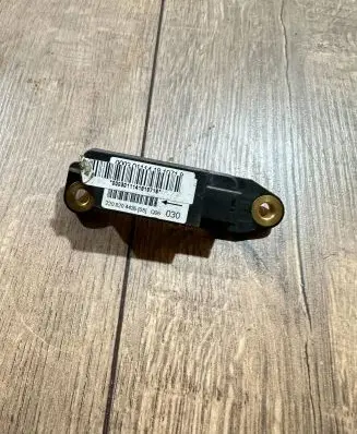 Mercedes-Benz C W203 Airbag deployment crash/impact sensor 2208204426 00030111111071 00010111119778