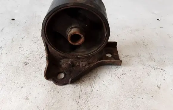 Hyundai Tucson LM Engine mount bracket