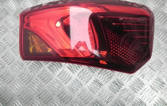 Toyota Avensis T270 Rear/tail lights 8155005310