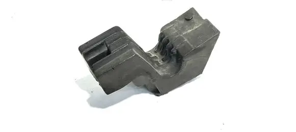 Skoda Kodiaq Fender mounting bracket 565864237 42180