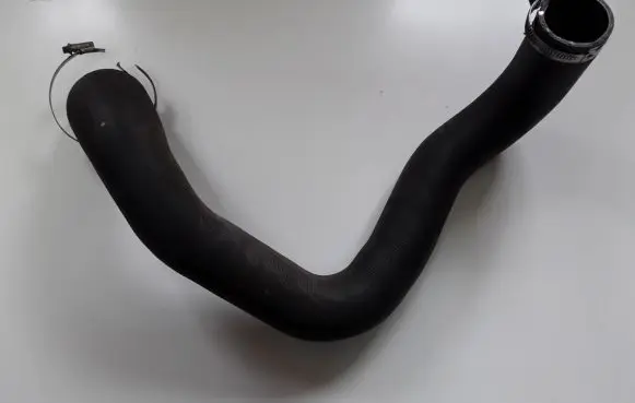 Ford Kuga II Intercooler hose/pipe FV416F072AF