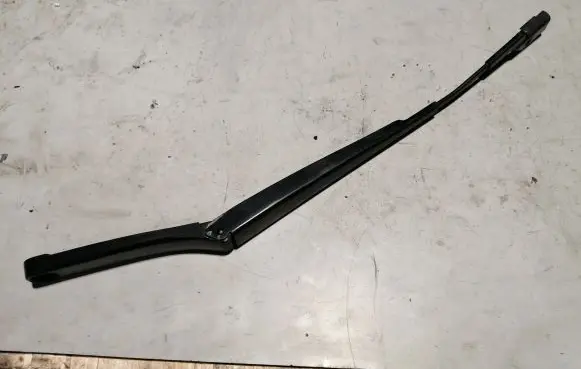 Volkswagen PASSAT B6 Front wiper blade arm 3C1955409C