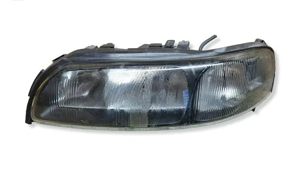 Volvo V70 Headlight/headlamp 8620686 89004805