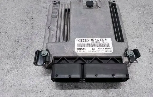 Audi A4 S4 B6 8E 8H Engine control unit/module ECU