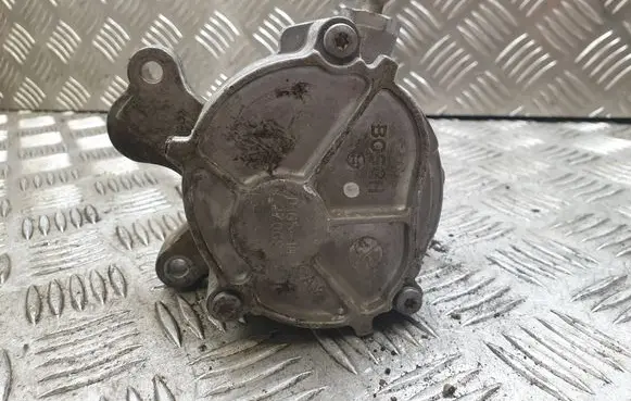 Vacuum pump