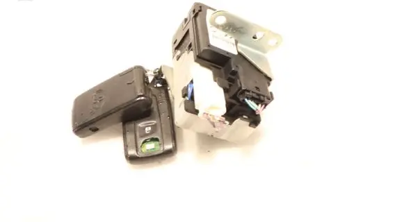 Toyota Corolla Verso E121 Ignition lock 626399-000