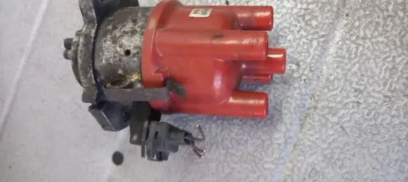 Skoda Octavia 985 Ignition distributor 