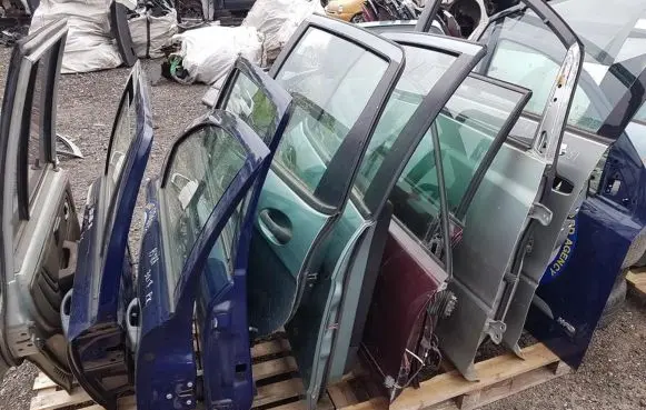 Opel Astra H Rear door MELYNOS