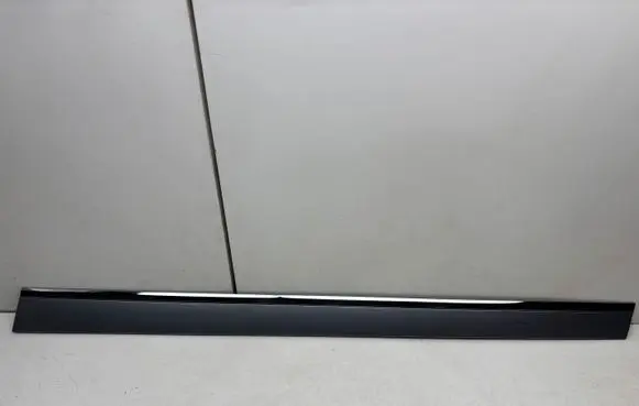 Audi A6 S6 C6 4F Front door trim (molding) 4F0853960J