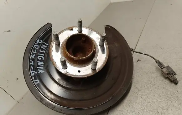 Opel Insignia B Rear wheel hub 557804735 2410400000 9217245