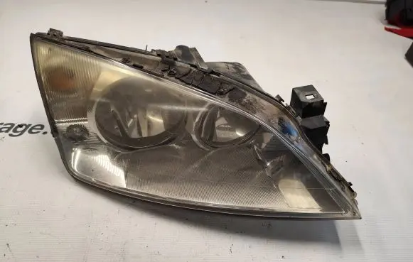 Ford Mondeo Mk III Headlight/headlamp 1S7113005AK 0301174202 02A04HR