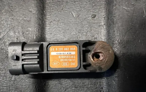 Infiniti FX Air pressure sensor 0281002958 8200685363 H8200758731