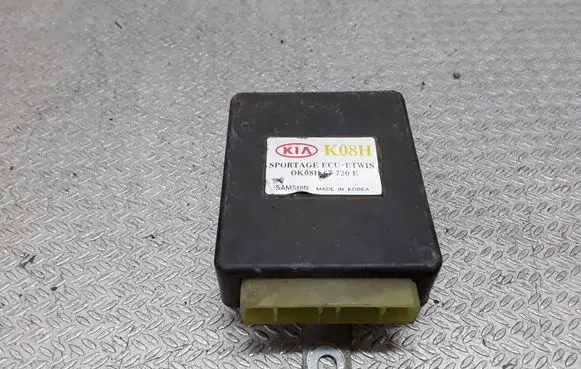 KIA Sportage Door central lock control unit/module 0K08H67720E