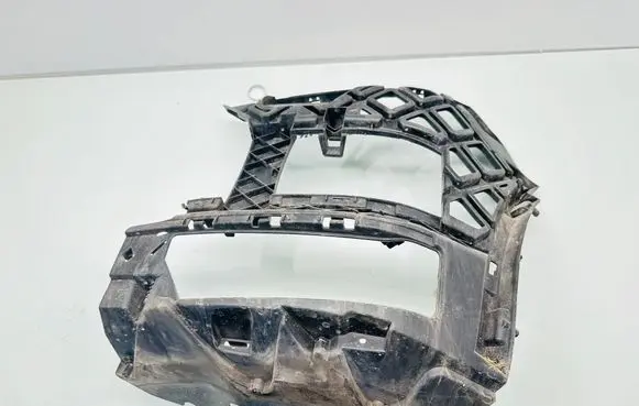 Volkswagen Transporter - Caravelle T6 Front bumper mounting bracket 7E0807177A 63195