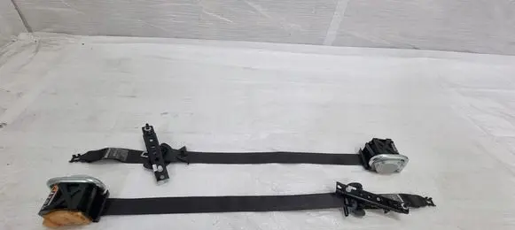 Chevrolet Trax Front seatbelt 95301329
