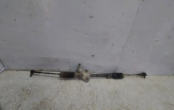 Mitsubishi Colt Steering rack 0930