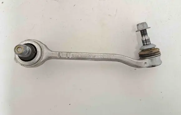 Front lower control arm/wishbone