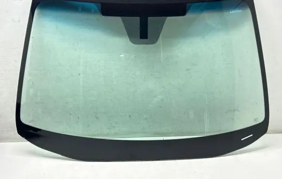 Subaru Legacy Front windscreen/windshield window DOT467M225A