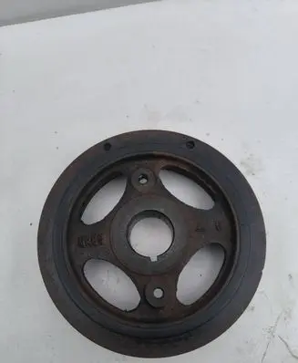 Toyota Avensis T250 Crankshaft pulley 134080R011