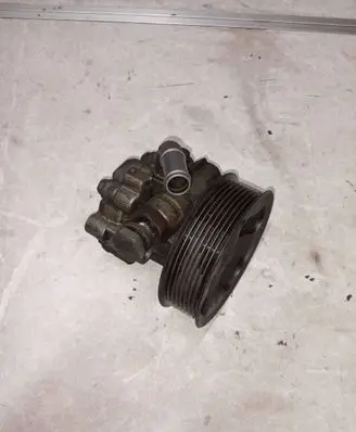 Land Rover Range Rover Sport L320 Power steering pump QVB500400