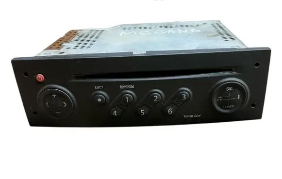 Radio/CD/DVD/GPS head unit