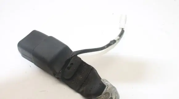 Nissan Pulsar Rear seatbelt buckle 6284224A