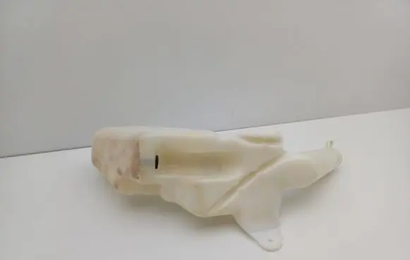 Opel Astra G Windshield washer fluid reservoir/tank 