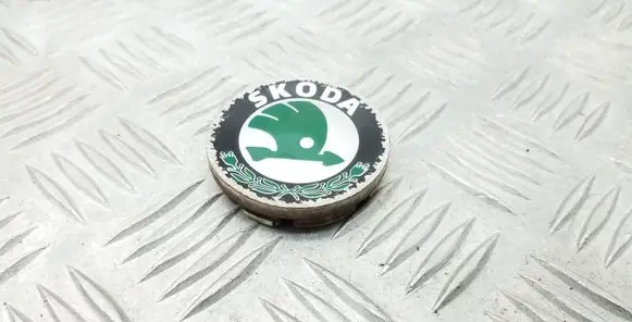 Skoda Fabia Mk2 (5J) Original wheel cap 6U0601151L