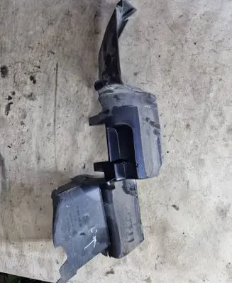 Ford Galaxy Intercooler air guide/duct channel 6M218311A D2L4A 6M218A261AA