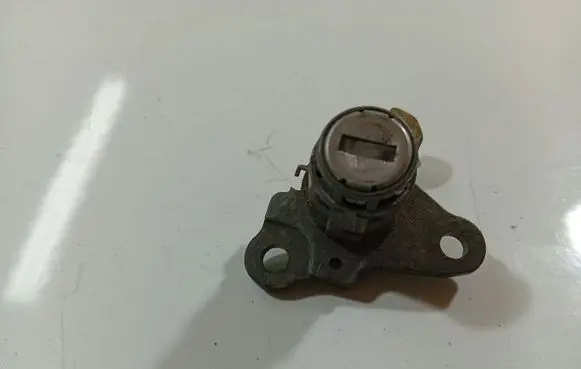 Honda Jazz Front door lock (next to the handle) 