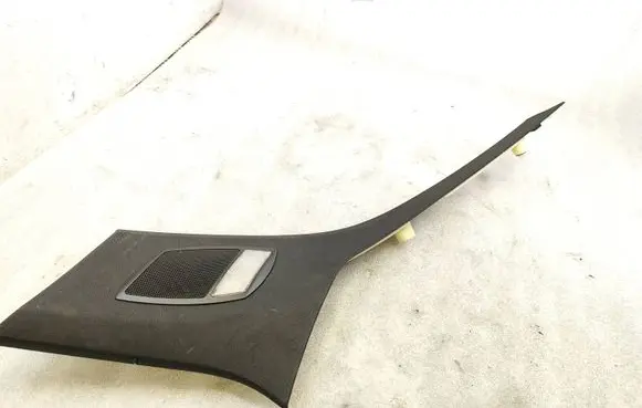 Mercedes-Benz C W204 (C) pillar trim A2048205902 A2048205601