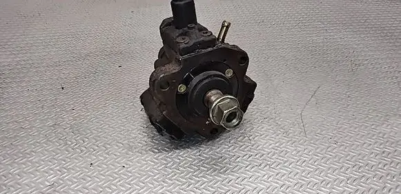 Peugeot 607 Fuel injection high pressure pump 0445010021
