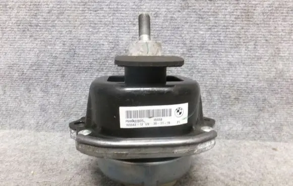 BMW X5 F15 Engine mount bracket 6864336