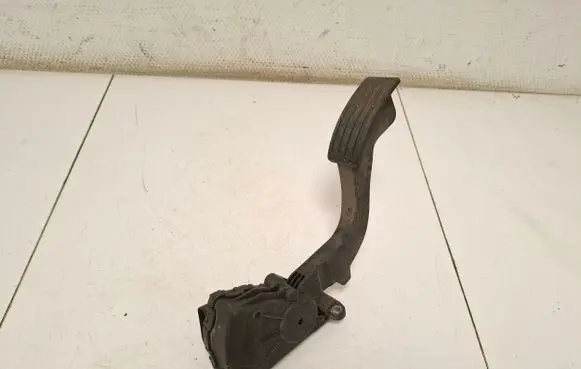 Volvo V50 Accelerator throttle pedal 4M519F836AG