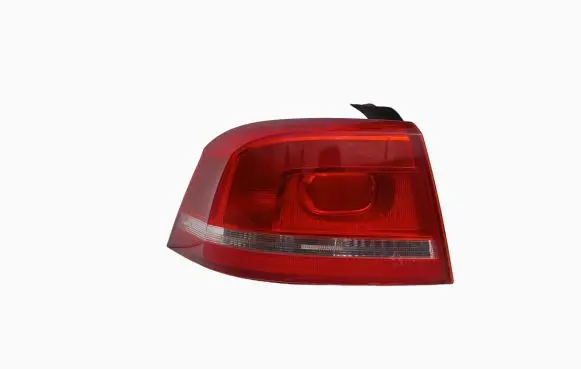 Volkswagen PASSAT B7 Rear/tail lights 3ae945095