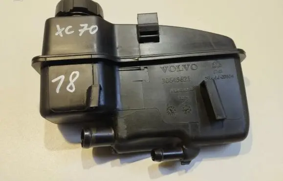 Volvo XC70 Power steering fluid tank/reservoir 30645621