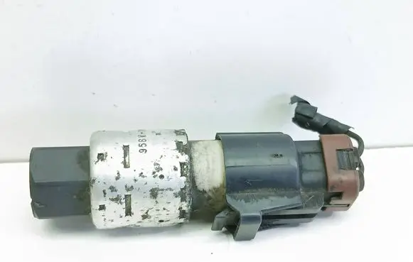 Ford Focus C-MAX Air conditioning (A/C) pressure sensor 95BW19E561AA