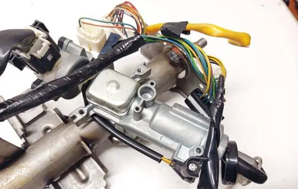 Opel Agila B Ignition lock 