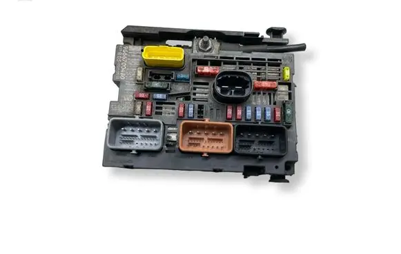 Peugeot Partner BSM Control unit 9666700480 13474349