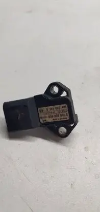 Audi A4 S4 B8 8K Air pressure sensor 038906051C