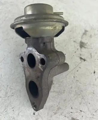 Toyota Avensis T250 EGR valve 1013970550