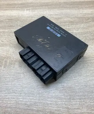 Skoda Octavia Mk1 (1U) Comfort/convenience module 1C0962258J 5ZA007955