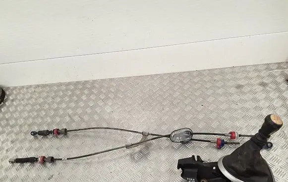 Nissan Qashqai Gear shifter/selector 112112856