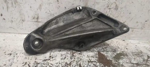 BMW 5 E60 E61 Engine mounting bracket 2211677106902