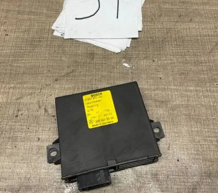 Mercedes-Benz S W220 Light module LCM A2208203026 0307870002