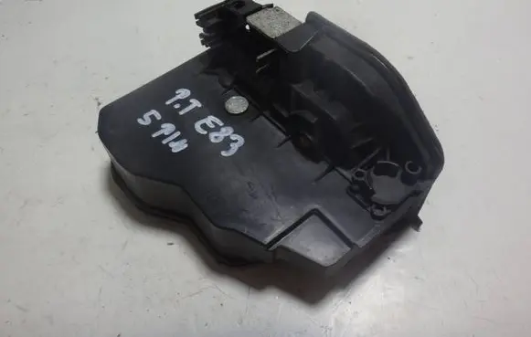 BMW X3 E83 Rear door lock 7167076